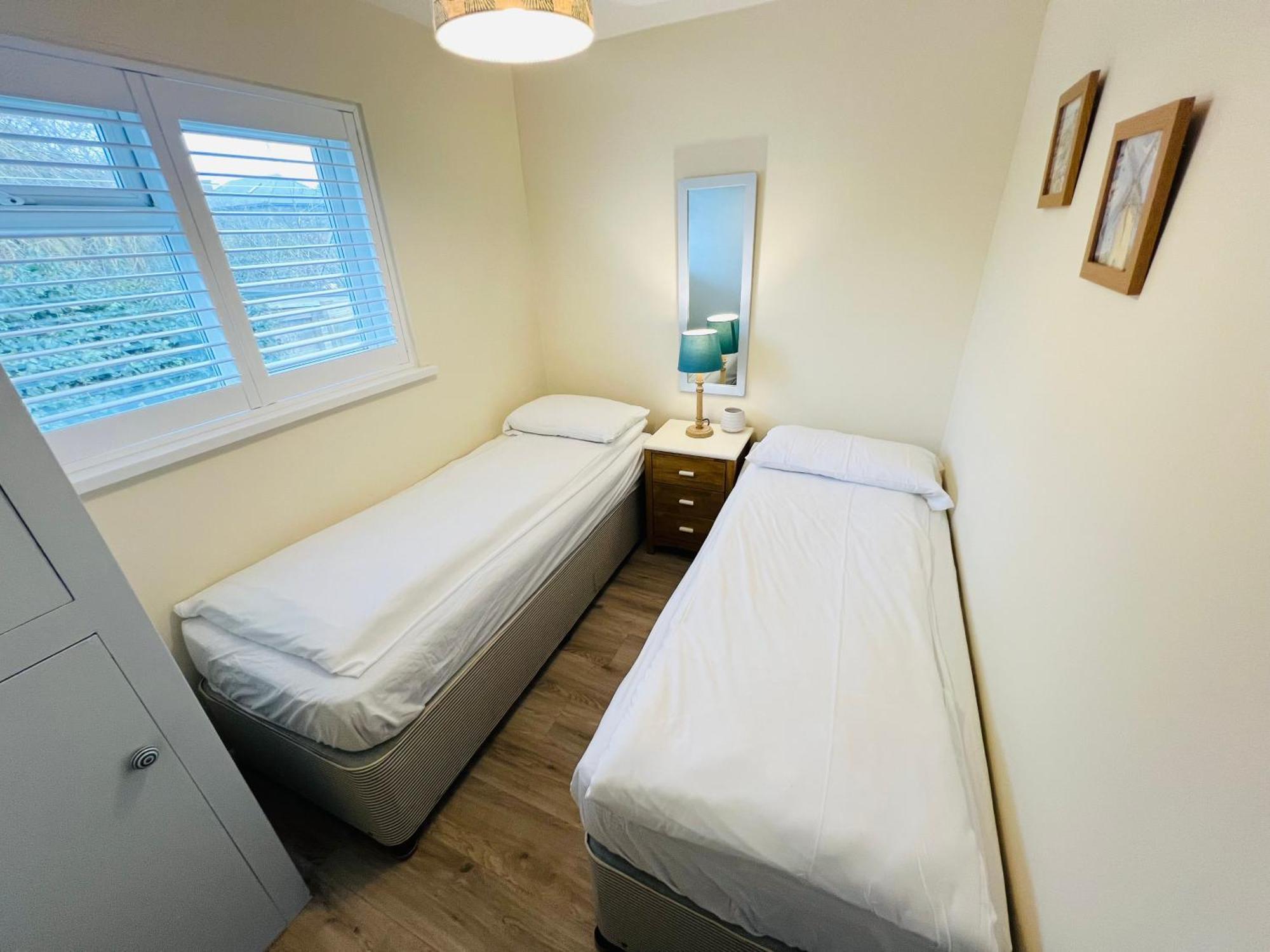 2 Bedroom Bungalow Sv58, Seaview, Isle Of Wight Free Wi-Fi Екстериор снимка